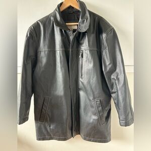 Men's Sleek Black Leather Jacket